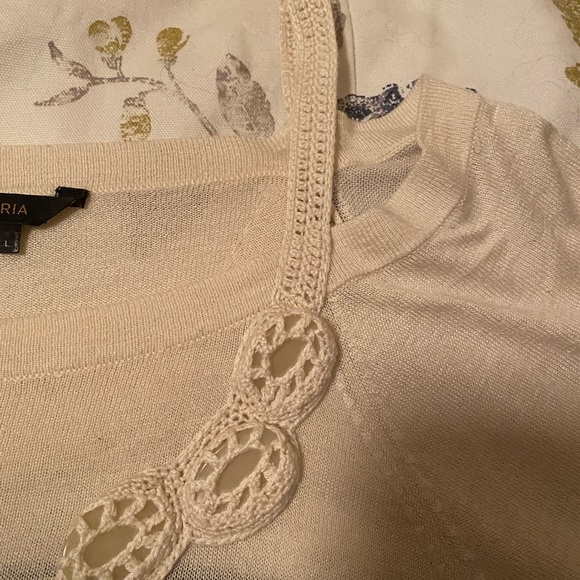 BCBG MaxAzria top - Picture 4 of 4